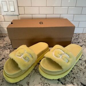 Ugg yellow slippers size 6.5 with box